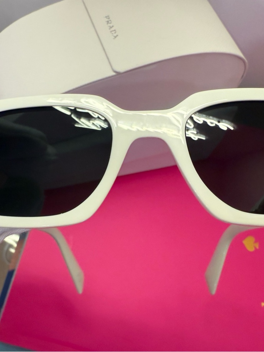 Prada acetate Symbole sunglasses SPR17W white - Picture 3 of 16